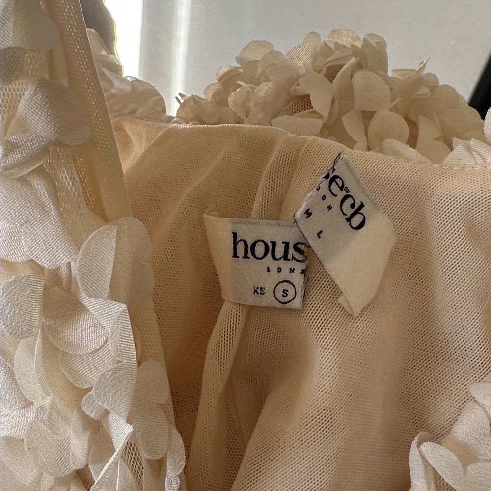 HOUSE OF CB CARENA CREME PLUNGE FLORAL‎ APPLIQUÉ MAXI DRESS size S NWOT - Picture 9 of 12